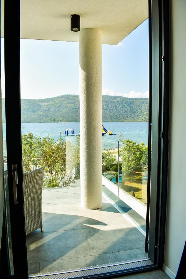 Sky Beach Aparthotel Marina Buitenkant foto