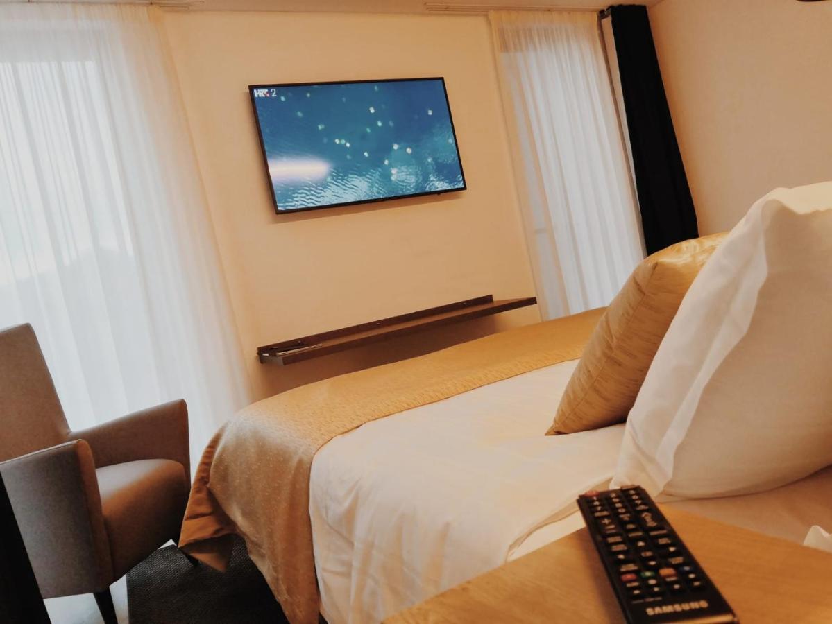 Sky Beach Aparthotel Marina Buitenkant foto