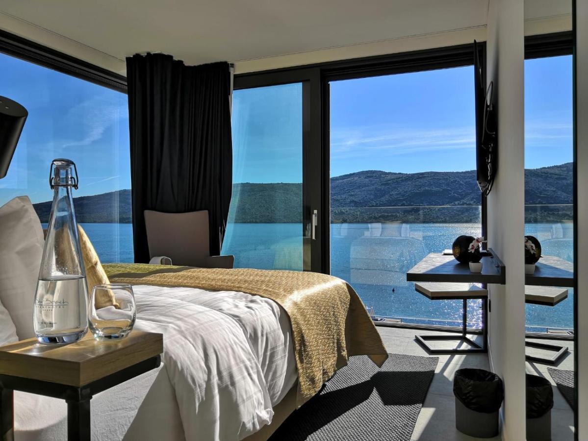 Sky Beach Aparthotel Marina Buitenkant foto